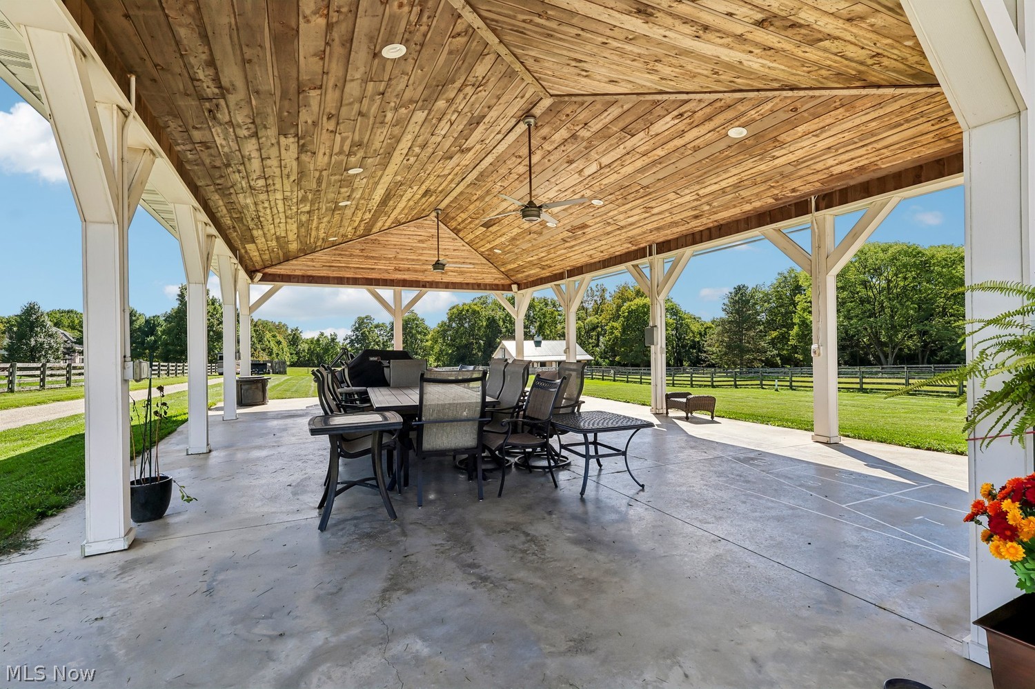 1430 Snowberry Lane Medina OH 44256