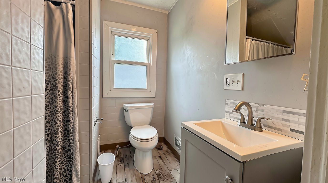 3273 W 86th Street Cleveland OH 44102