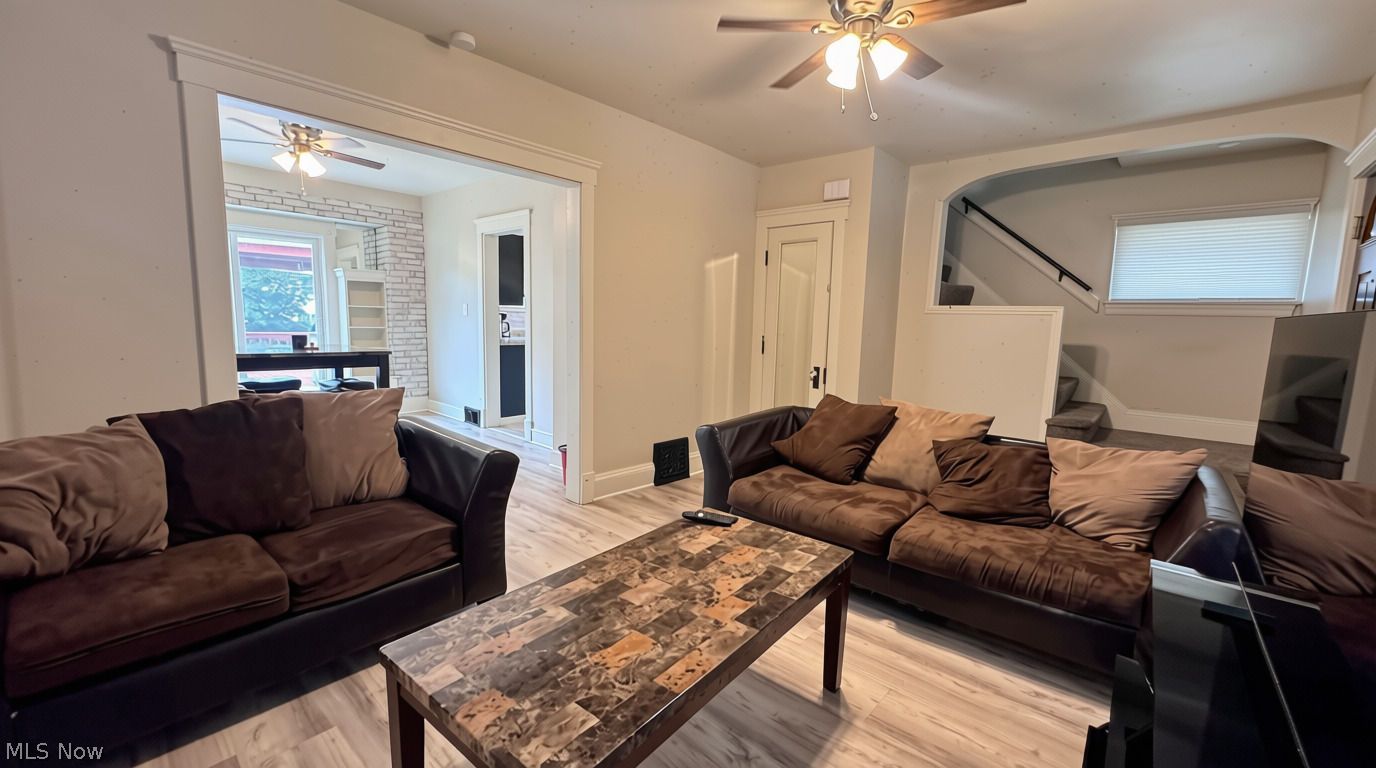 3273 W 86th Street Cleveland OH 44102