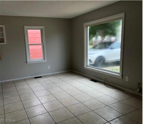 12620 Grimsby Avenue Cleveland OH 44135
