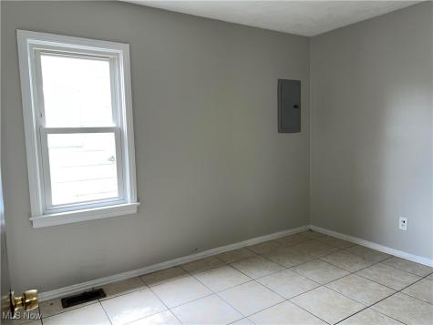 12620 Grimsby Avenue Cleveland OH 44135