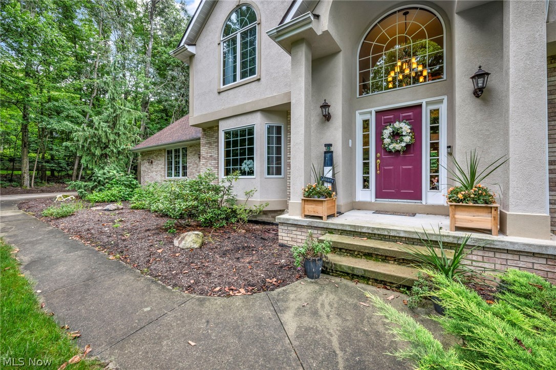 9198 Regency Woods Drive Kirtland OH 44094