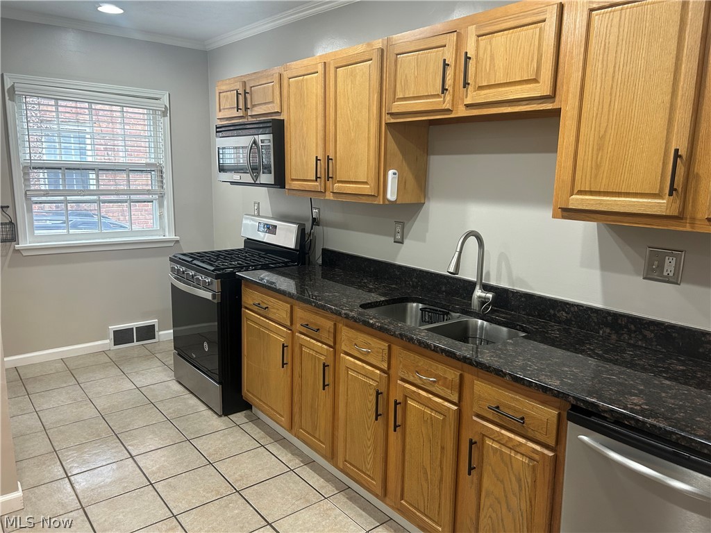 3718 Latimore Road Shaker Heights OH 44122