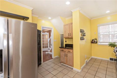 3718 Latimore Road Shaker Heights OH 44122