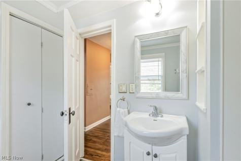 3718 Latimore Road Shaker Heights OH 44122