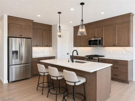 448 Bordeaux Boulevard Broadview Heights OH 44147