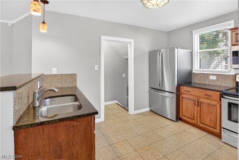 2649 Lakeview Avenue Rocky River OH 44116