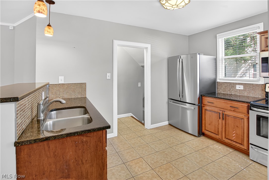 2649 Lakeview Avenue Rocky River OH 44116