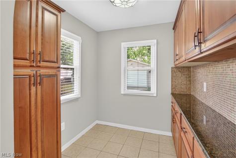 2649 Lakeview Avenue Rocky River OH 44116