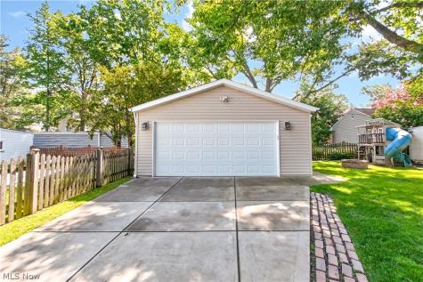 2649 Lakeview Avenue Rocky River OH 44116