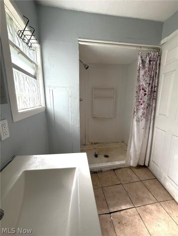 3283 W 54th Street Cleveland OH 44102