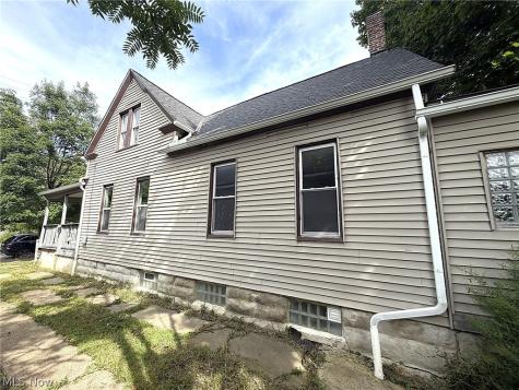 3283 W 54th Street Cleveland OH 44102