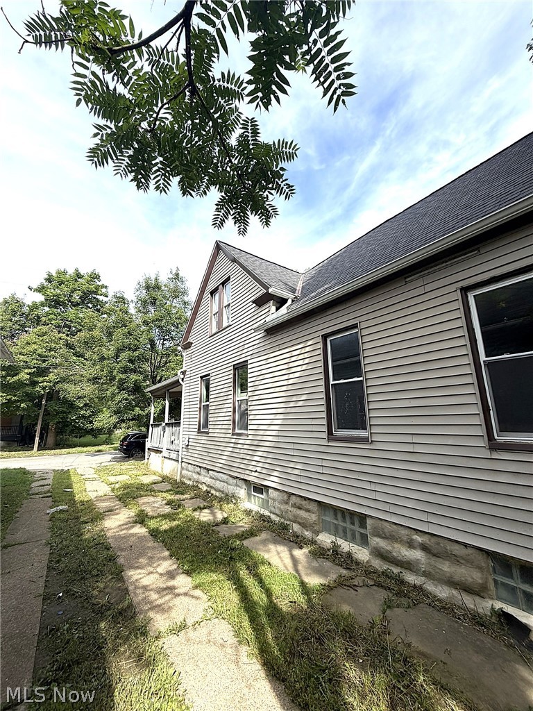 3283 W 54th Street Cleveland OH 44102