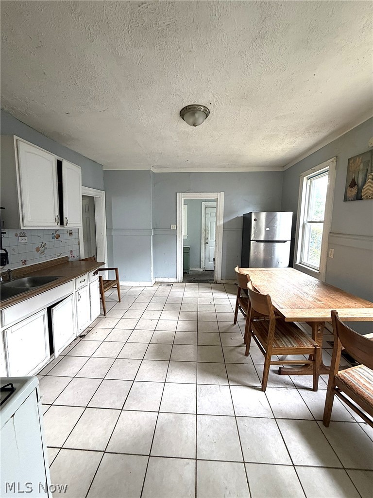 3283 W 54th Street Cleveland OH 44102