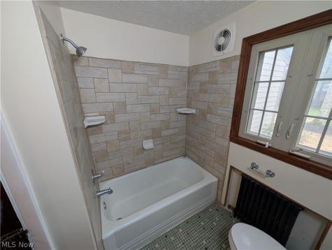 7353 Columbia Olmsted Falls OH 44138