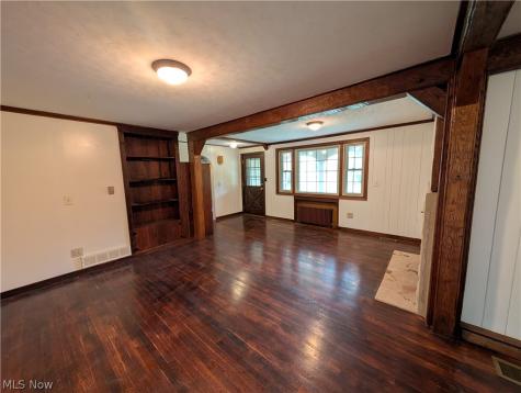7353 Columbia Olmsted Falls OH 44138