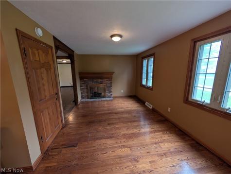 7353 Columbia Olmsted Falls OH 44138