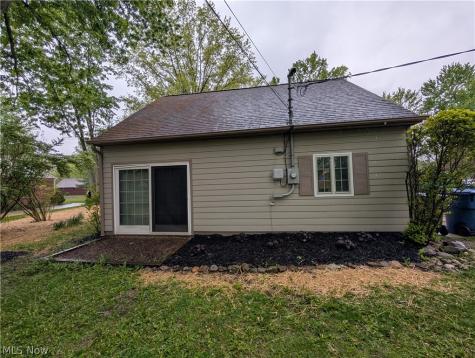 7353 Columbia Olmsted Falls OH 44138