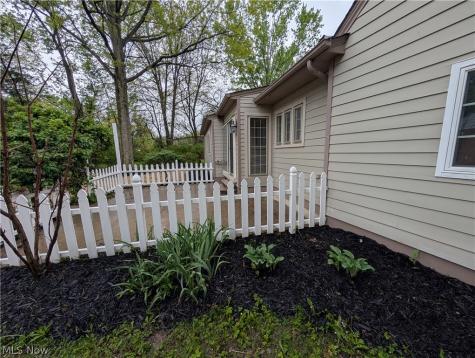 7353 Columbia Olmsted Falls OH 44138
