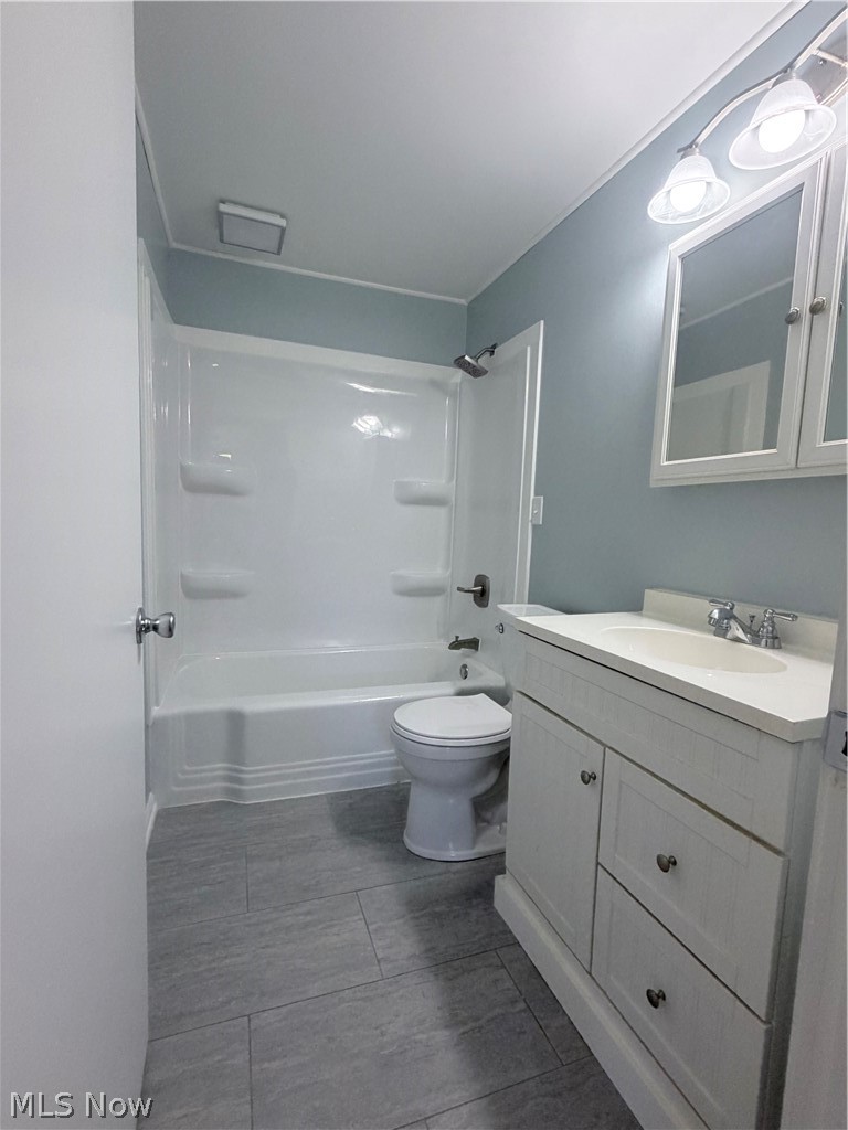 2526 Reeves Road NE Howland OH 44483