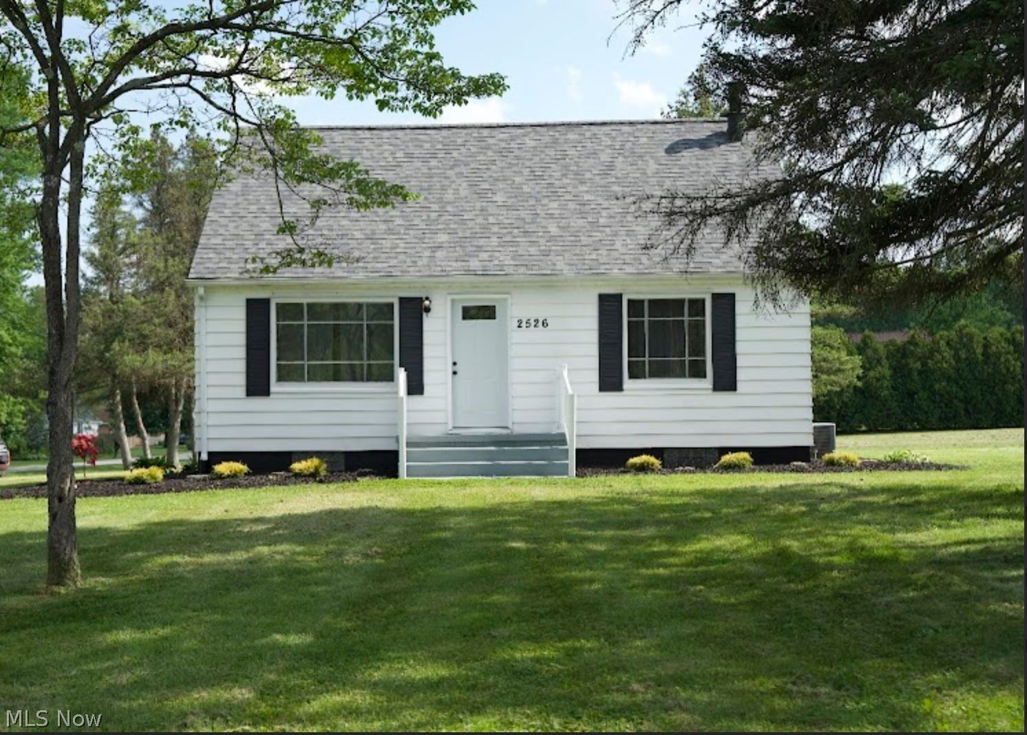 2526 Reeves Road NE Howland OH 44483