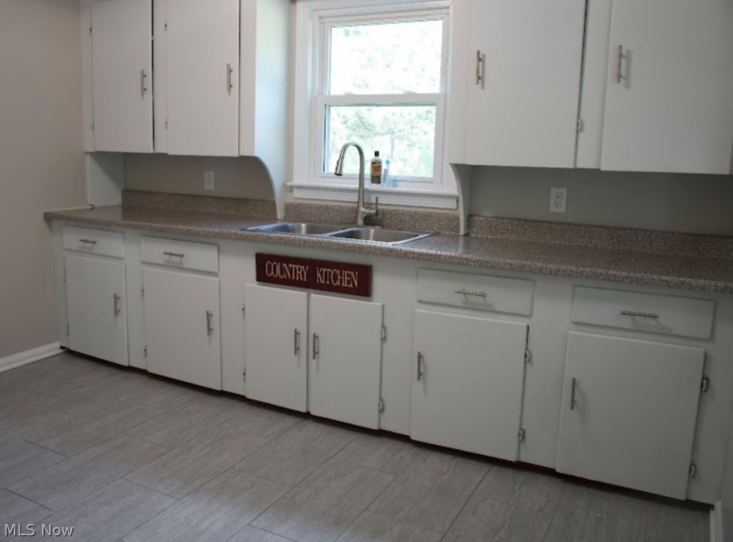 2526 Reeves Road NE Howland OH 44483