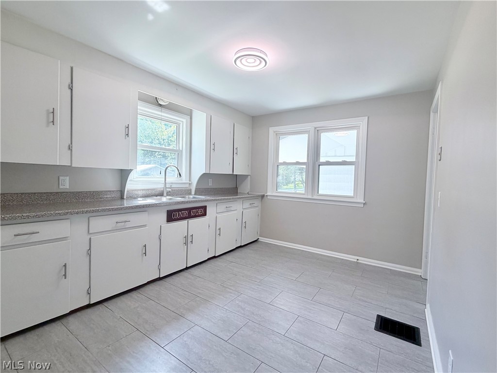 2526 Reeves Road NE Howland OH 44483