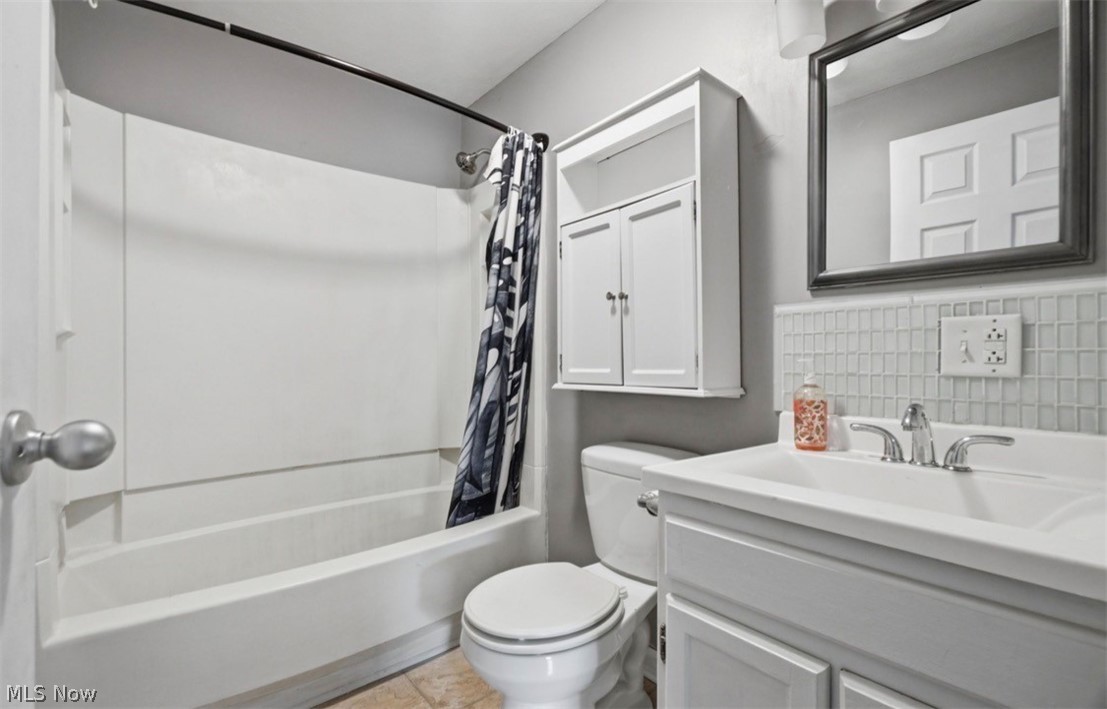 1403 Carson Road Ashtabula OH 44004