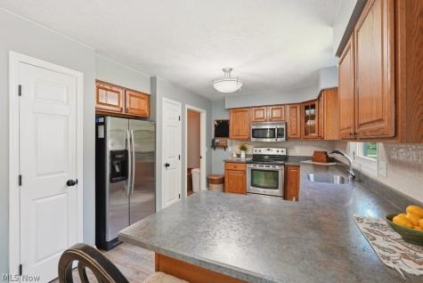 17357 Andras Drive Walton Hills OH 44146