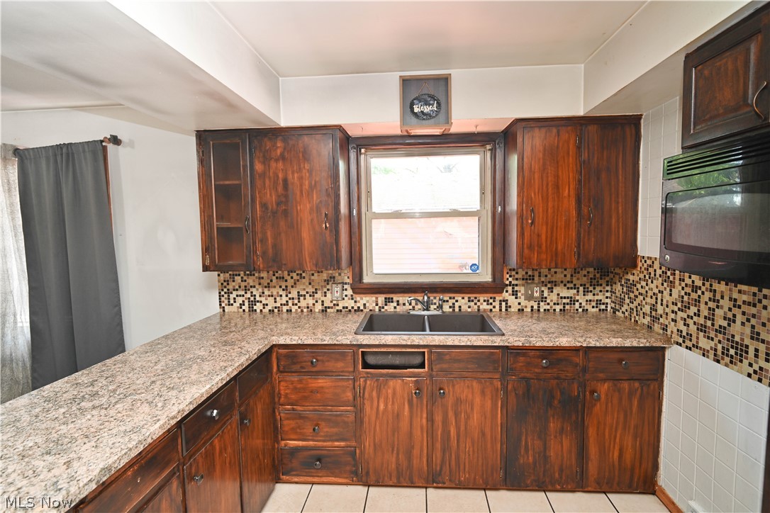 11 Brookline Avenue Youngstown OH 44505