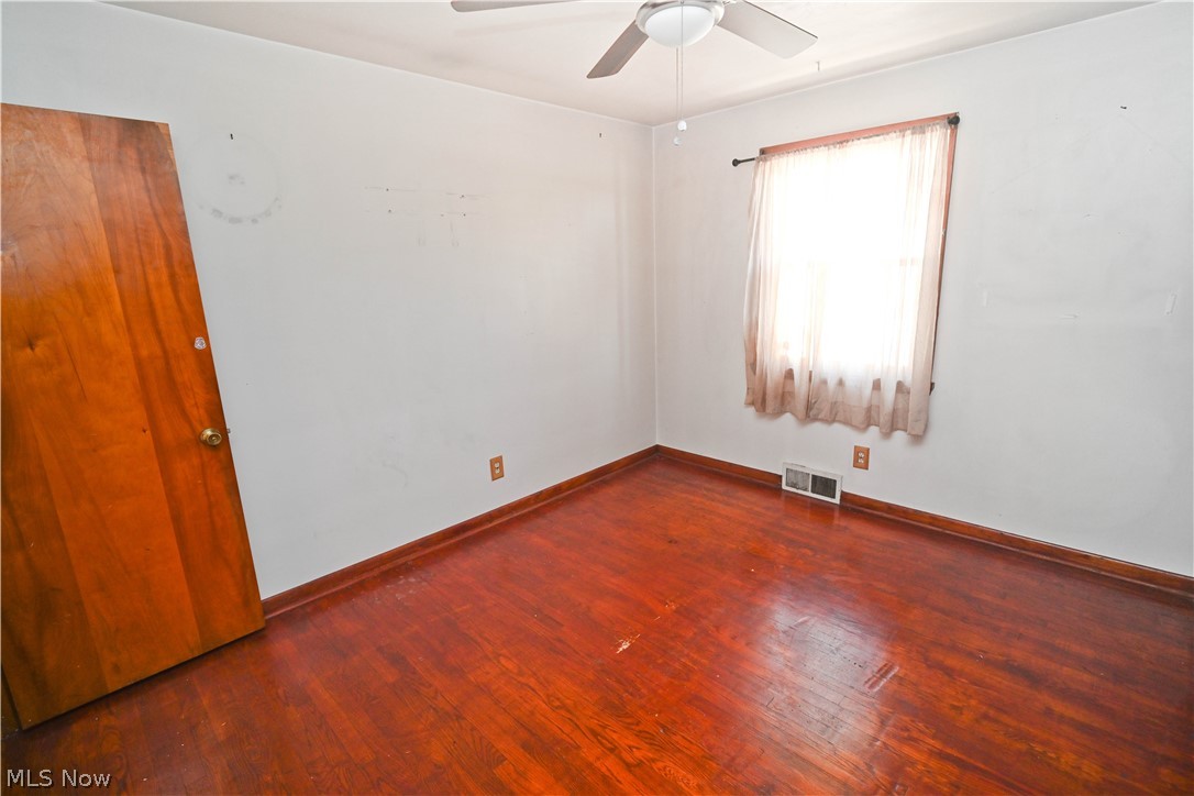 11 Brookline Avenue Youngstown OH 44505