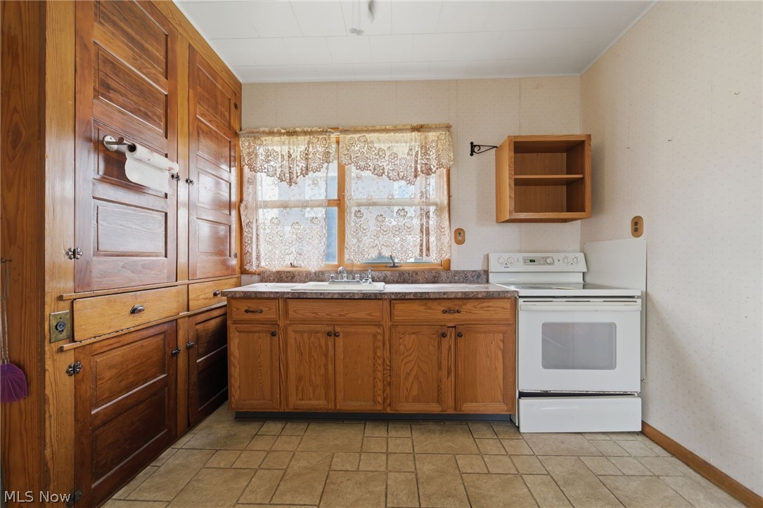 284 W Main Road Conneaut OH 44030