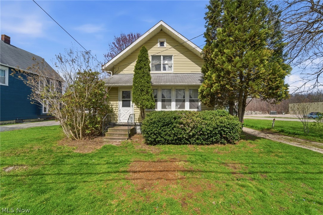 284 W Main Road Conneaut OH 44030
