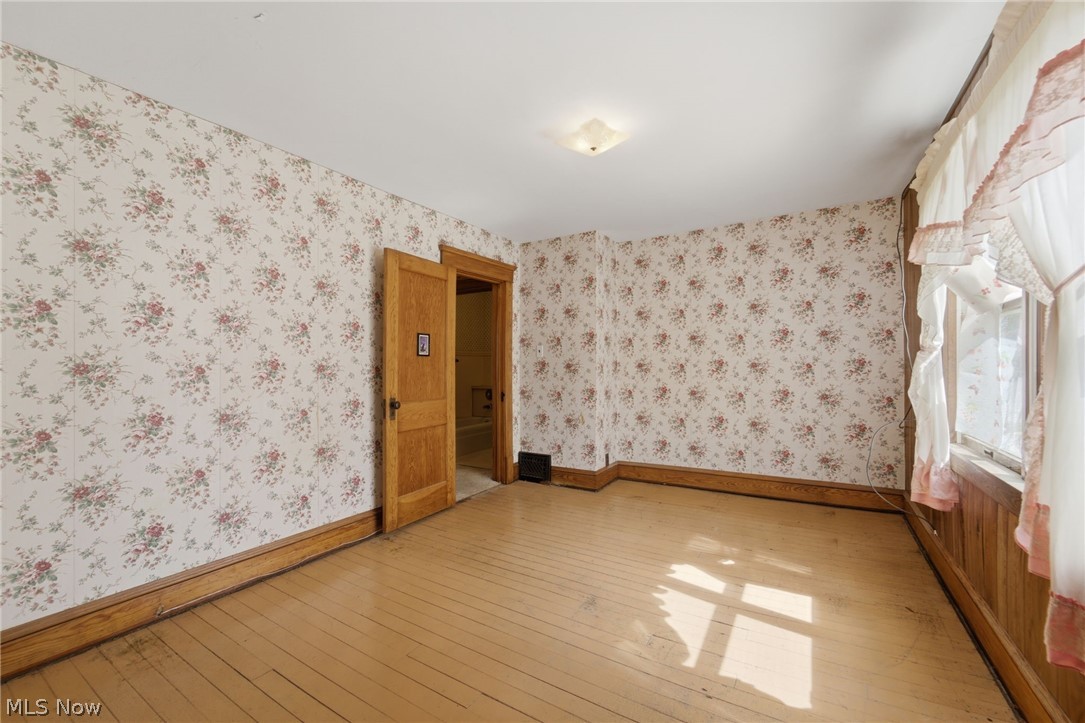284 W Main Road Conneaut OH 44030