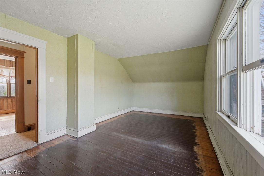284 W Main Road Conneaut OH 44030