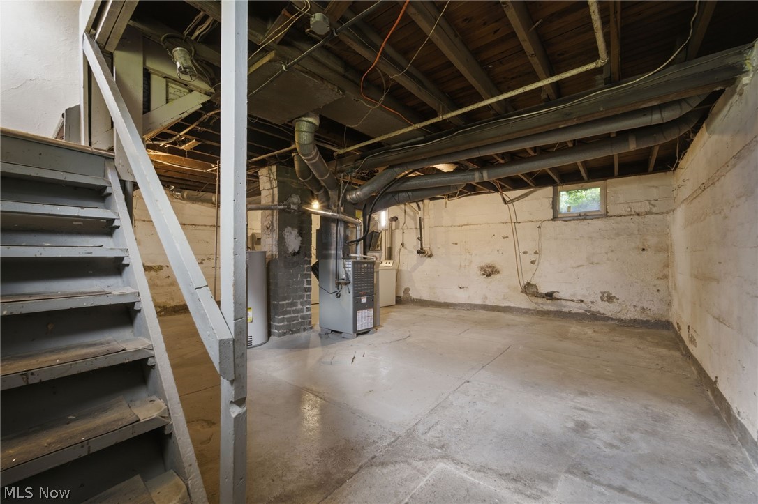 284 W Main Road Conneaut OH 44030