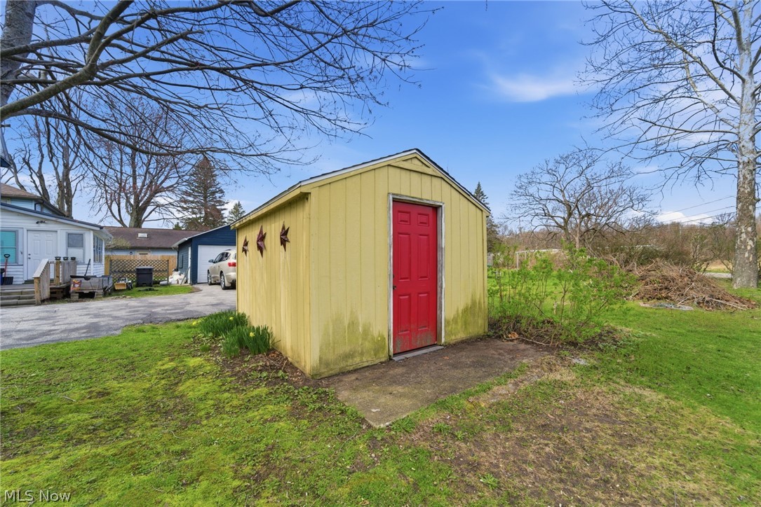 284 W Main Road Conneaut OH 44030