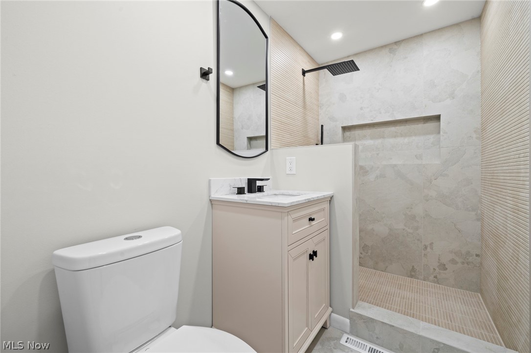 2375 Glendon Road University Heights OH 44118