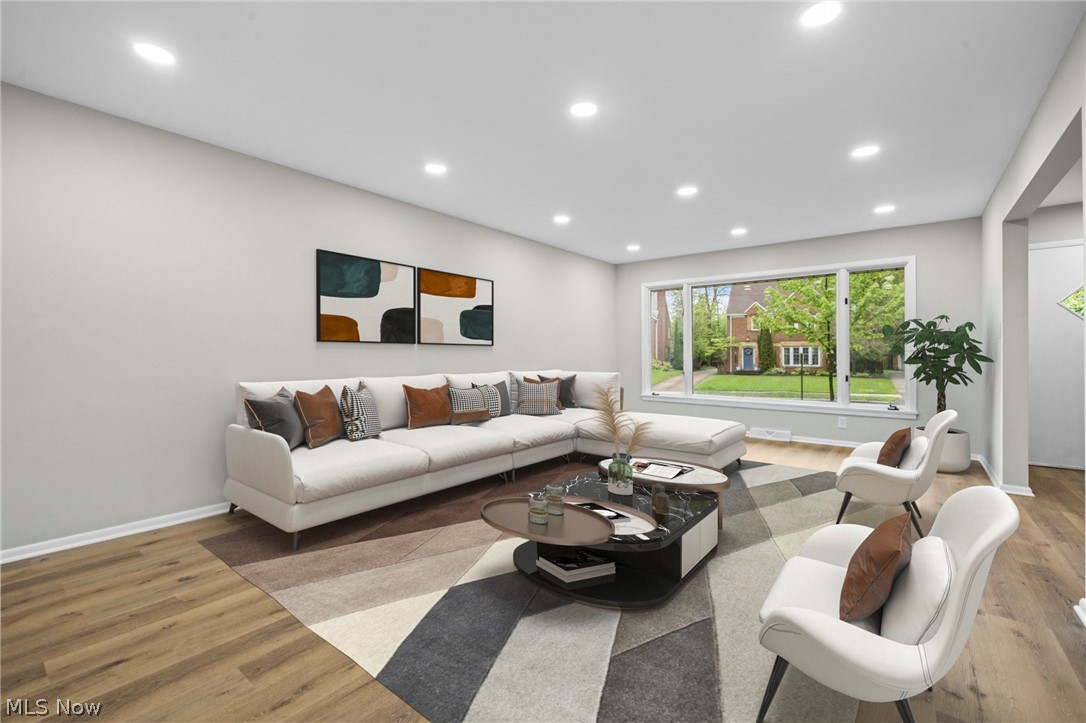 2375 Glendon Road University Heights OH 44118