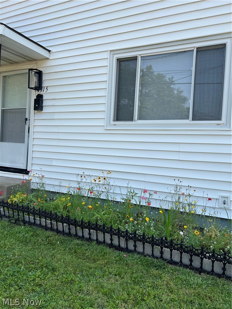 4315 W 152nd Street Cleveland OH 44135