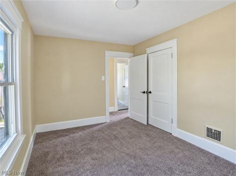 444 Emery Avenue Youngstown OH 44507