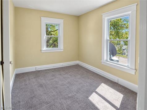 444 Emery Avenue Youngstown OH 44507