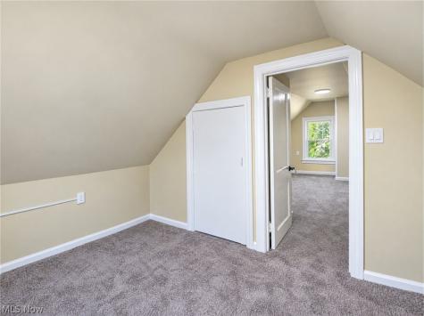 444 Emery Avenue Youngstown OH 44507