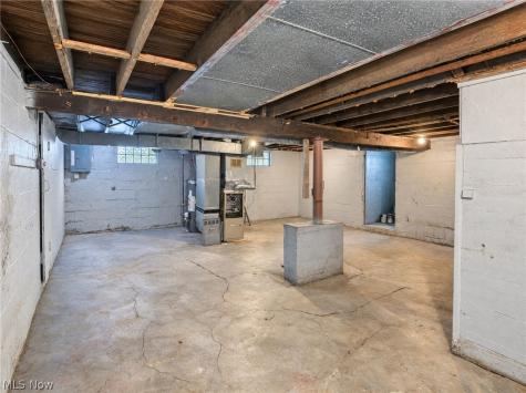 444 Emery Avenue Youngstown OH 44507