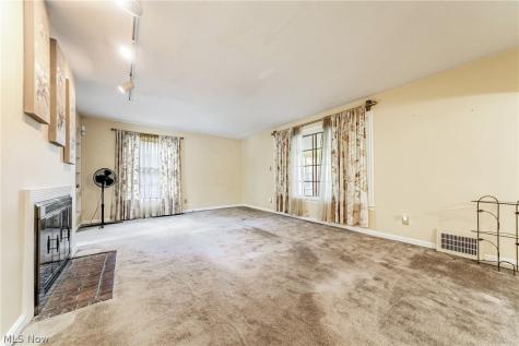 2038 Staunton Road Cleveland Heights OH 44118