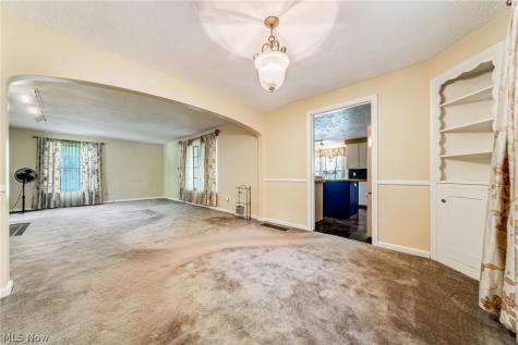 2038 Staunton Road Cleveland Heights OH 44118