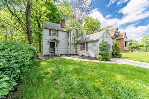 2038 Staunton Road Cleveland Heights OH 44118