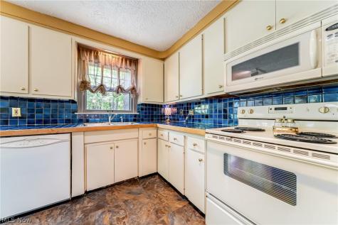 2038 Staunton Road Cleveland Heights OH 44118
