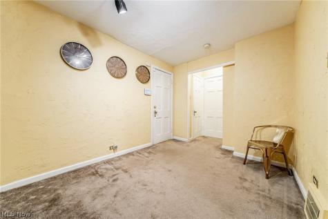 2038 Staunton Road Cleveland Heights OH 44118