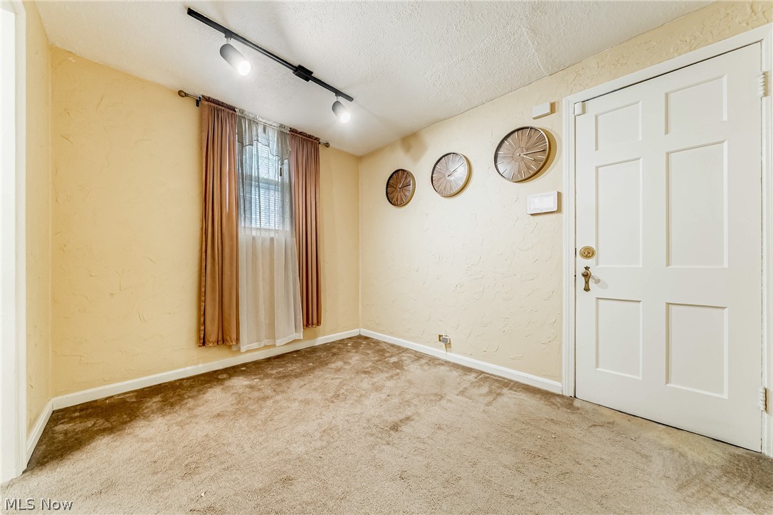 2038 Staunton Road Cleveland Heights OH 44118